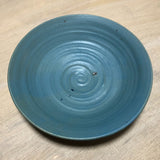 トルコブルーのカレー皿　深い青（飛）の正面