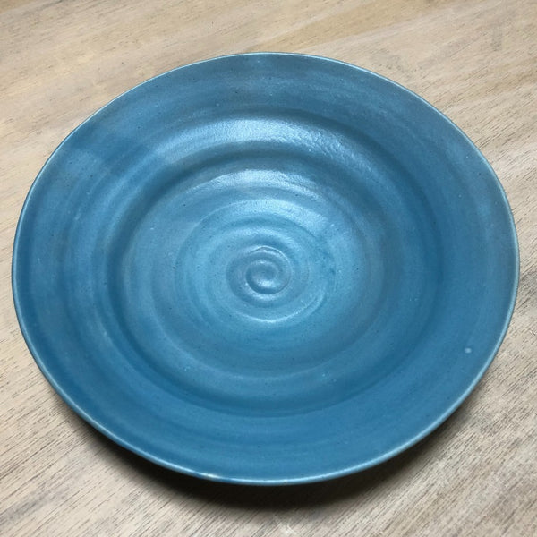 トルコブルーのカレー皿　薄い青（飛）の正面